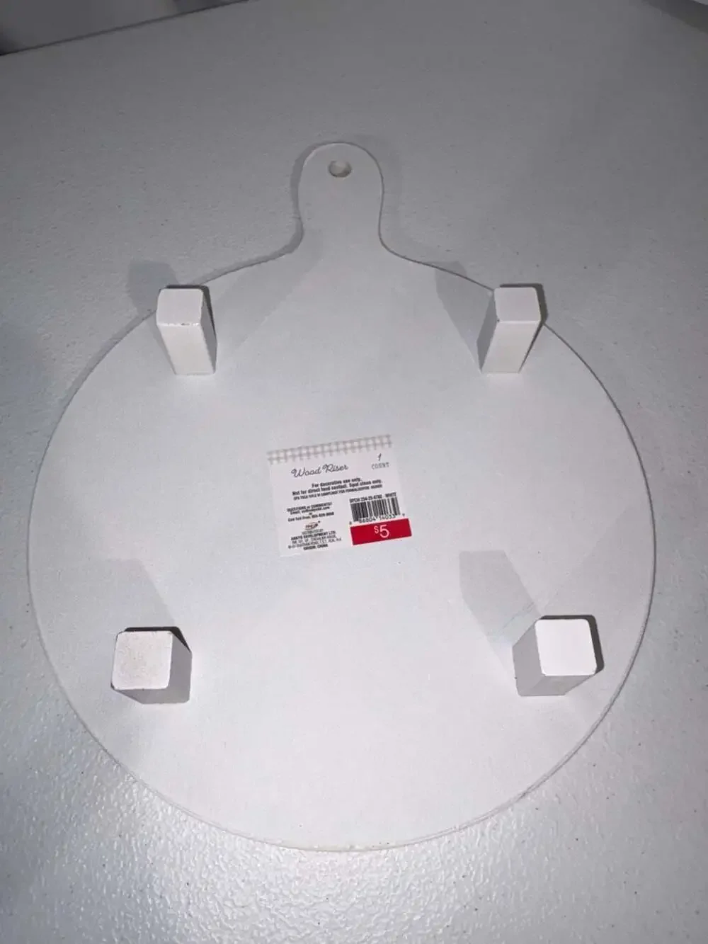 Shellfish Design Cutting/Serving Board with Leather Hanging Strap on Handle